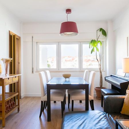 Apartamento Central E Confortavel Junto Ao Bairro Da Graca Lisbon Bagian luar foto