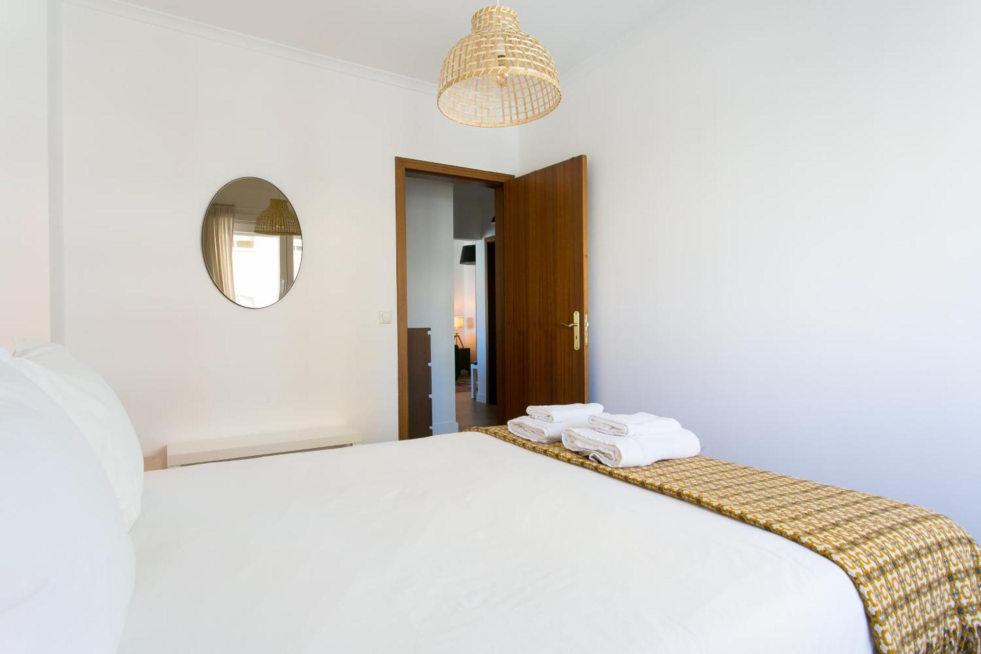 Apartamento Central E Confortavel Junto Ao Bairro Da Graca Lisbon Bagian luar foto