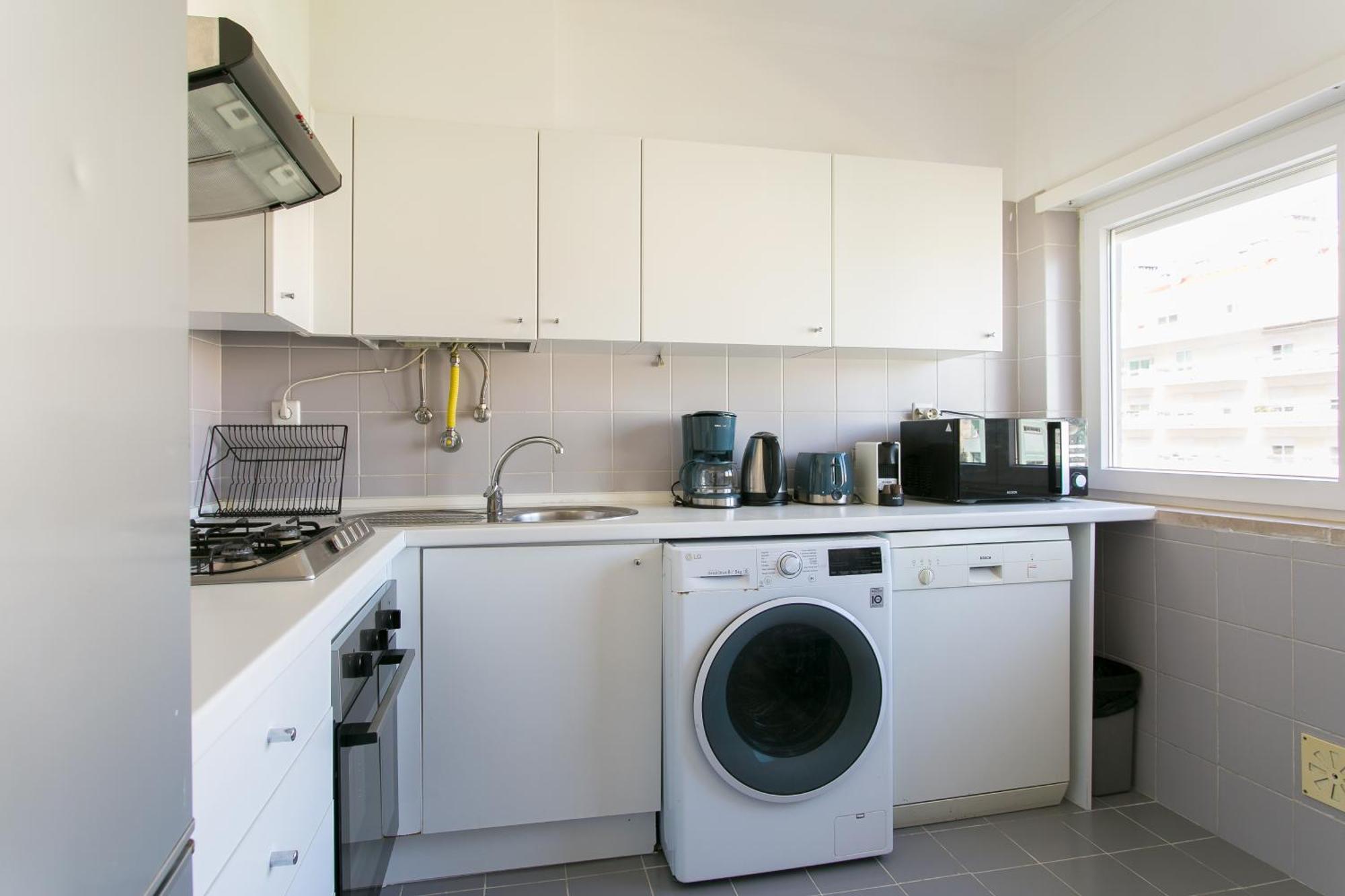 Apartamento Central E Confortavel Junto Ao Bairro Da Graca Lisbon Bagian luar foto